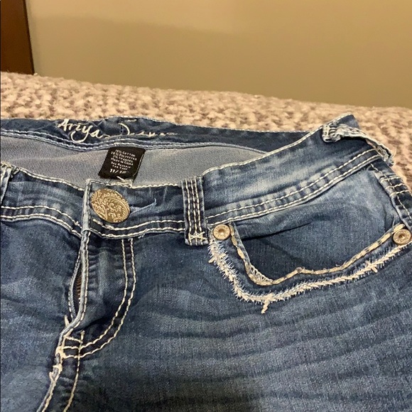 Jeans - Picture 2 of 4